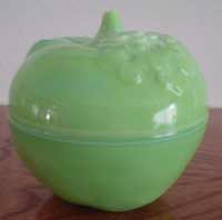 Akro Agate # 806 Apple Puff Box