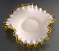 Fenton Gold Crest Tri-Crimp Bonbon