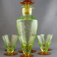 Unknown Bi-Color Cocktail Set