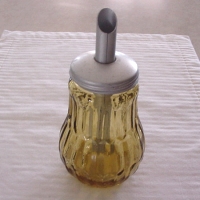 Unknown Honeycomb Sugar Dispenser
