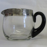 Unknown Cream & Sugar w/ Dragon Etch Border