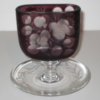 Unknown Cigarette Holder w/ Ash Tray Base