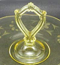 Lancaster # 885 Center Handled Server