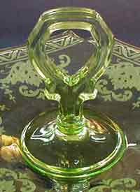 New Martinsville "Notched Hexagon" Center Handled Server
