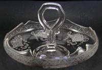 New Martinsville "Notched Hexagon" Center Handle Bowl