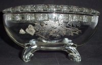 Viking #1048 Oval Flowerlite w/ Silver Decoration