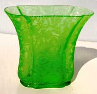 Consolidated #2201 Florentine Vase w/ "Plume" Etch