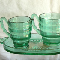 Co-Operative Flint # 557 Sturdy Line Creamer & Sugar w/ Tray