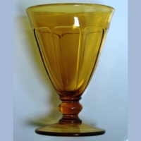 Diamond Victory Footed Tumbler
