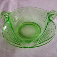 Diamond Swan Bonbon