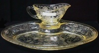 Hazel-Atlas Florentine #2 (Poppy #2) Gravy Boat & Platter