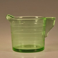 Jeannette Measuring Cup