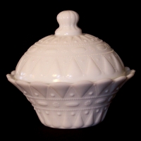 Kemple #405 Lace & Dewdrop Covered Bowl
