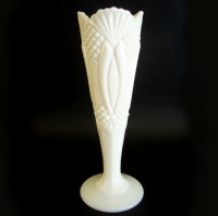 L. E. Smith #  403 Heritage Vase