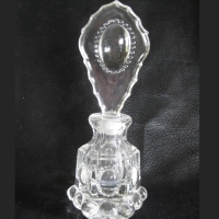 L. E. Smith #  455 Beaded Medallion Perfume