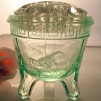 L. E. Smith #    4 Fern Bowl w/ Frog