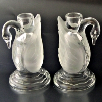 L. E. Smith #  628 Swan Serenade Candleholders