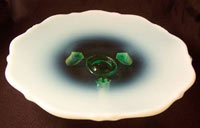 L. E. Smith #  525 Mount Pleasant Opalescent Tray