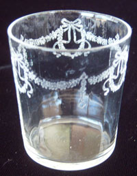 Central # 14  Del Solar's Wreath on Shot Glass