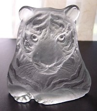 Viking # 7774 Tiger Satin Crystal Paperweight