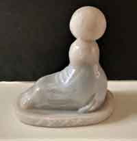 L. E. Smith Seal and Ball