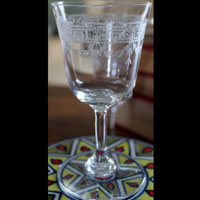 Central Wine w/ #405 Greek Key and Swag Etch
