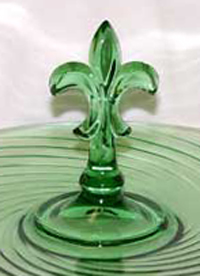 Fleur-de-lis Shaped Handles